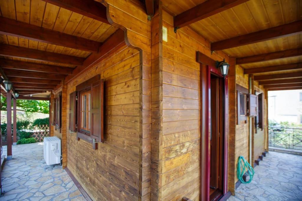 Апартаменты Wooden House In Янина Экстерьер фото