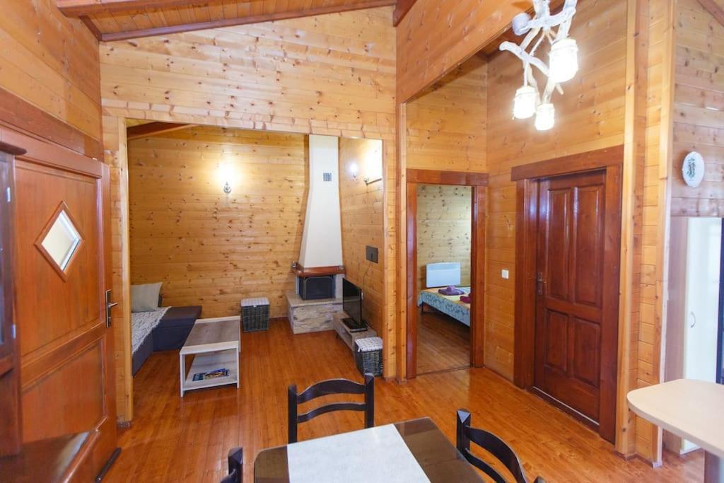 Апартаменты Wooden House In Янина Экстерьер фото