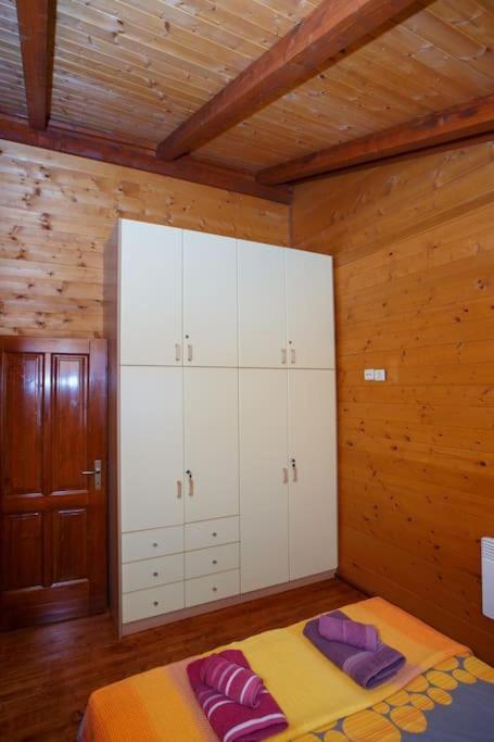 Апартаменты Wooden House In Янина Экстерьер фото